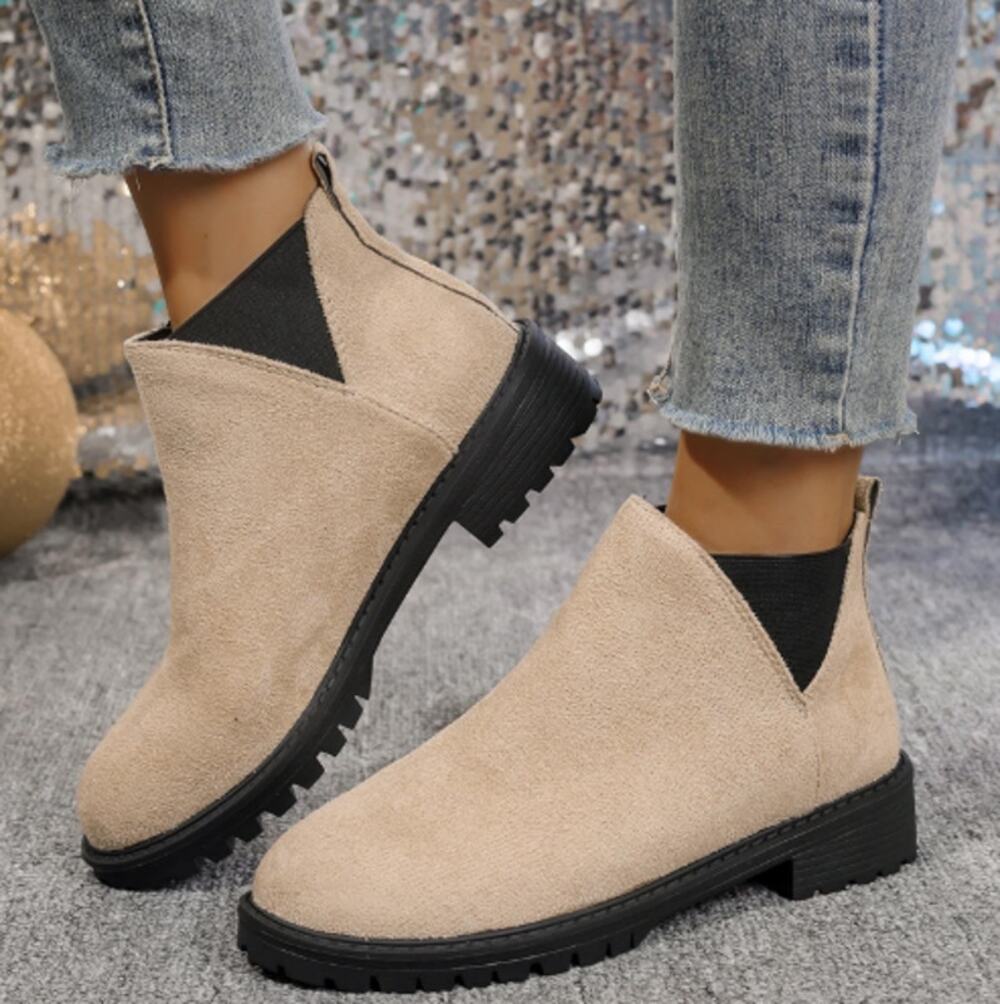 Cream Colored Slip on Suede Like Booties Lug Cole Size 43 New Short Boots